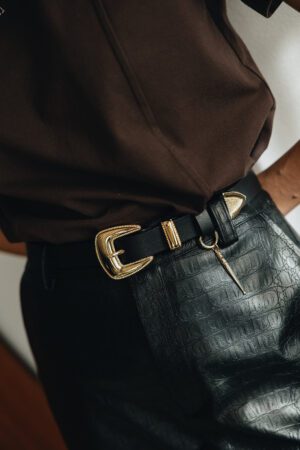 "Pretty little angel" leather belt - Individual Art Leather