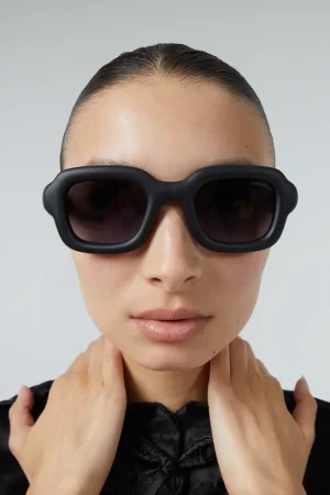 Miles Carbon - KOMONO