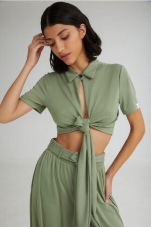 The Creamy Cropped Top Khaki - 4Tailors