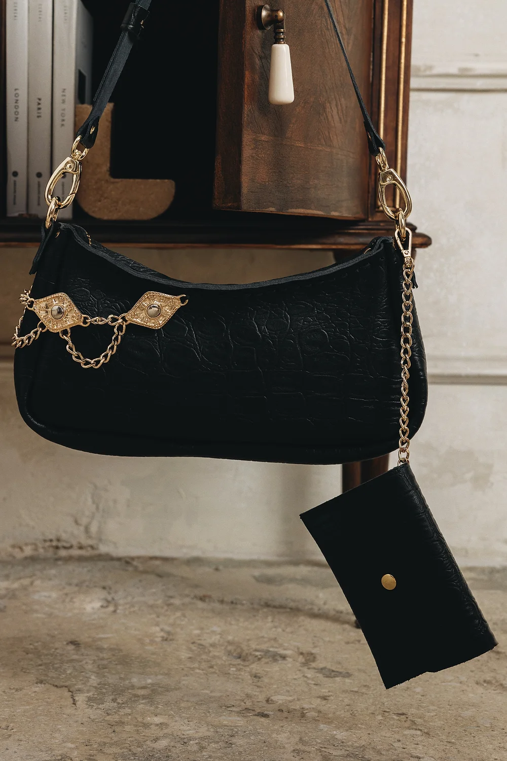 "Rushmere" shoulder bag - Individual Art Leather - Image 2