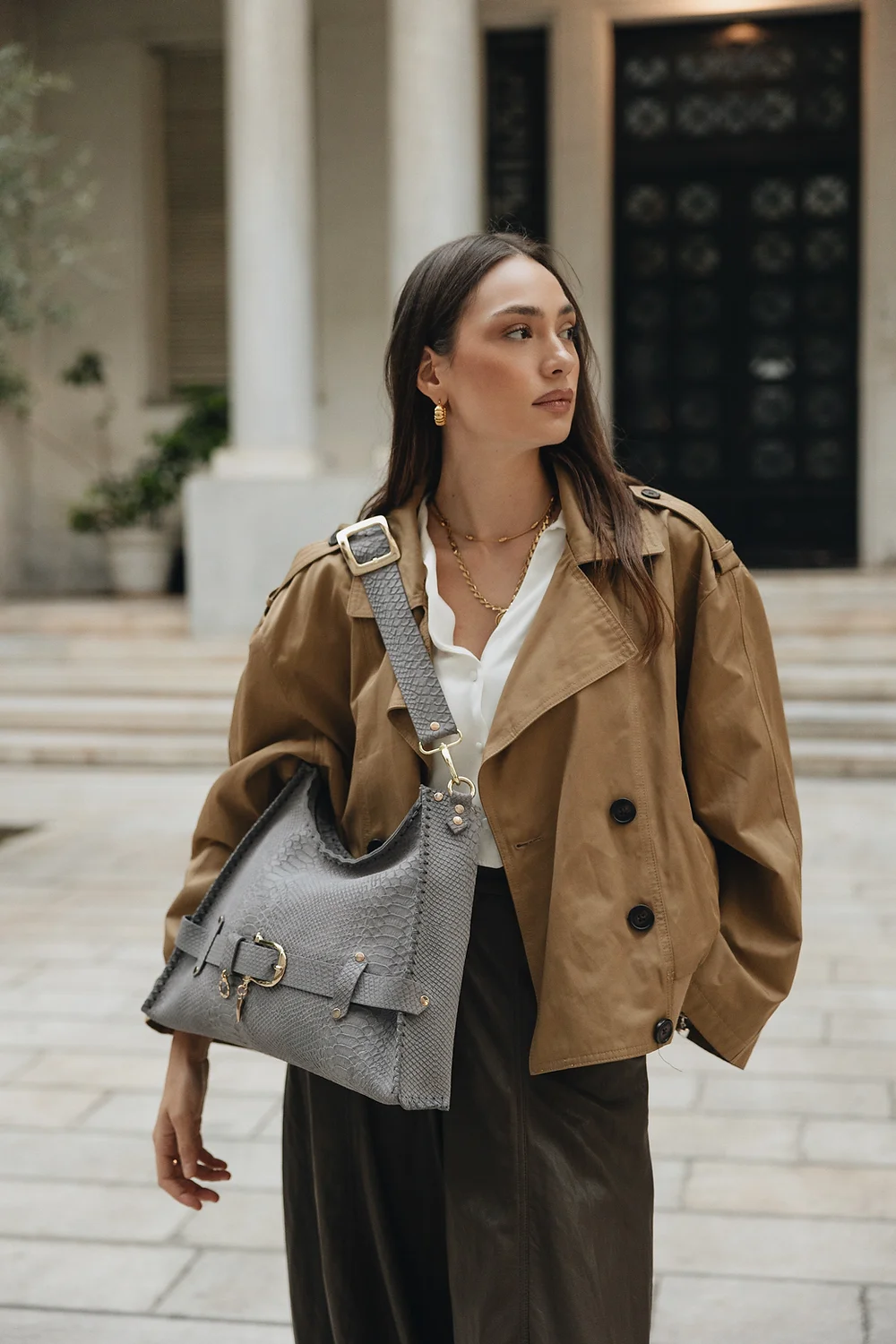 "Together in electric dreams" shoulder bag, gray suede - Individual Art Leather - Image 4