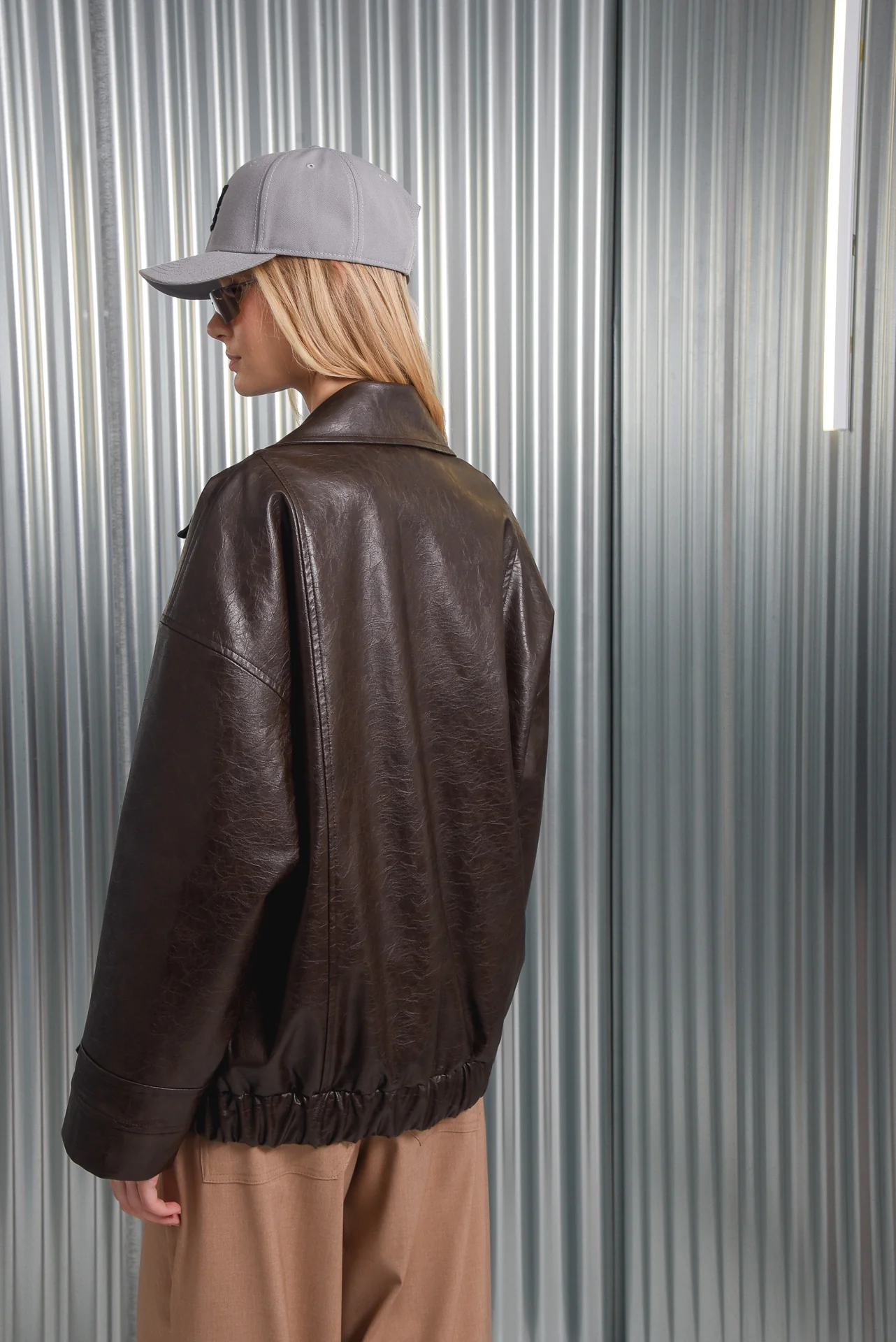 Hebi Jacket Brown - ARPYES - Image 4