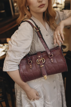 "Endlessly" barrel bag - Individual Art Leather